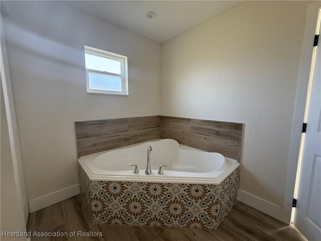 Building Photo - 91 Hellcat Ct NW