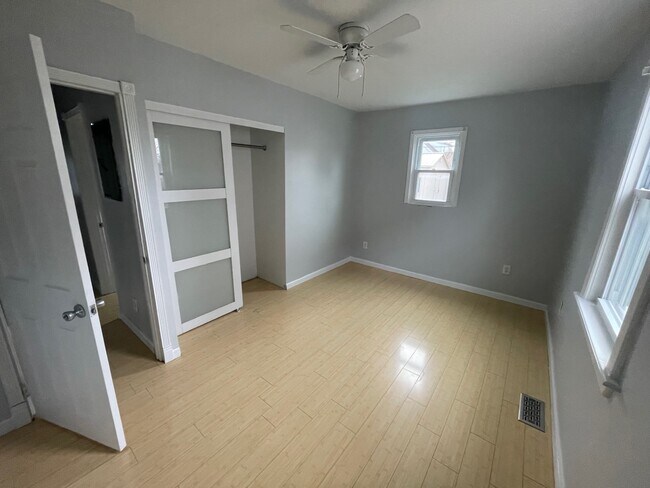 Building Photo - 120 lyndale ave