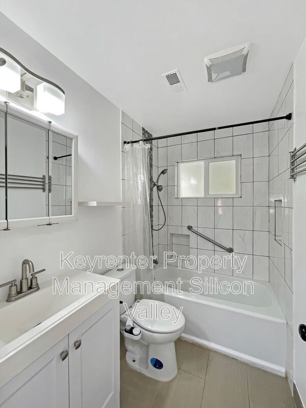 Building Photo - 3350 Denton Way