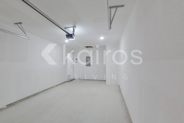 Building Photo - 14250 Ruffian Ave