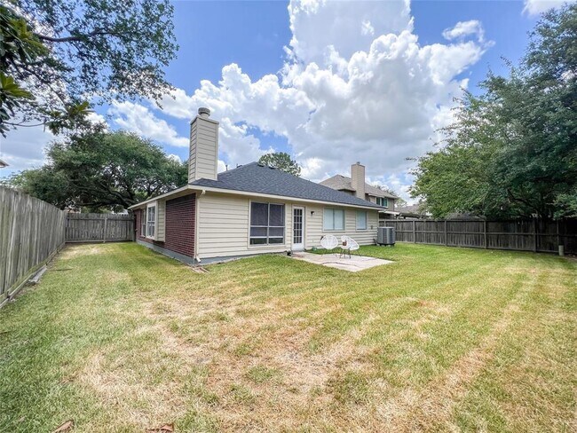Building Photo - 1035 Wentworth Dr