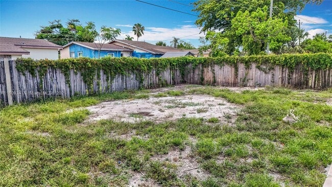Building Photo - 1777 NW 34th Ave
