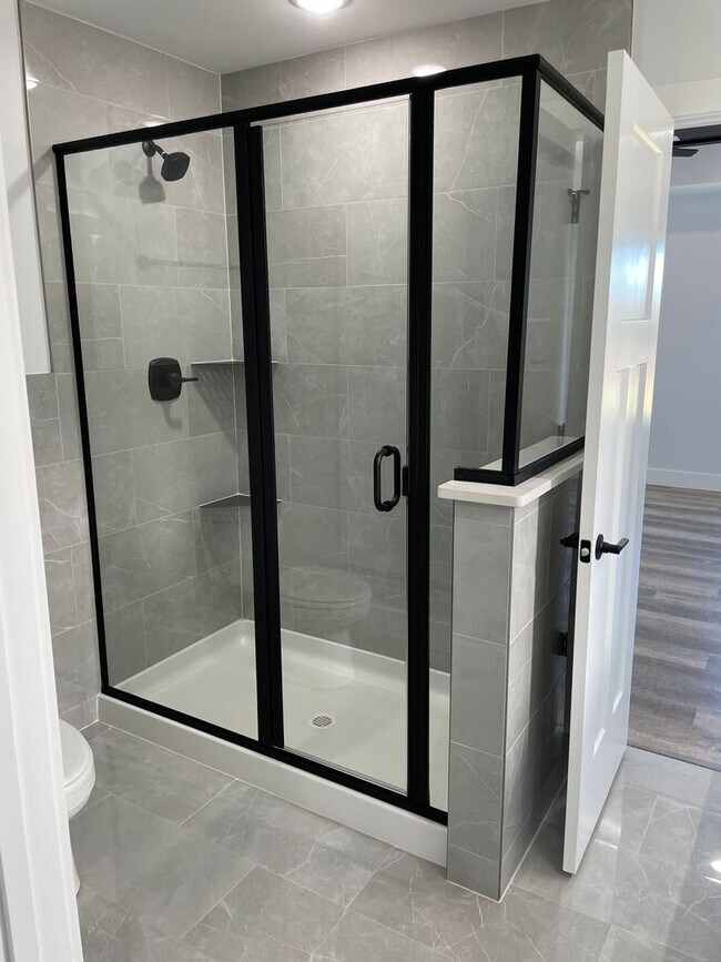 Building Photo - Beautiful Home for Rent – Modern Comforts ...