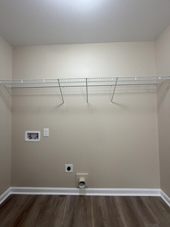 Building Photo - 153 Charlotte Cir
