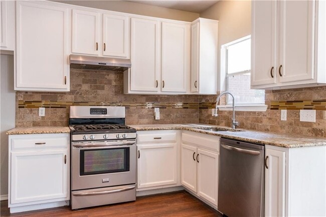 Building Photo - 13464 Athens Trail