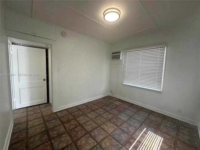 Building Photo - 4249 Bougainvilla Dr