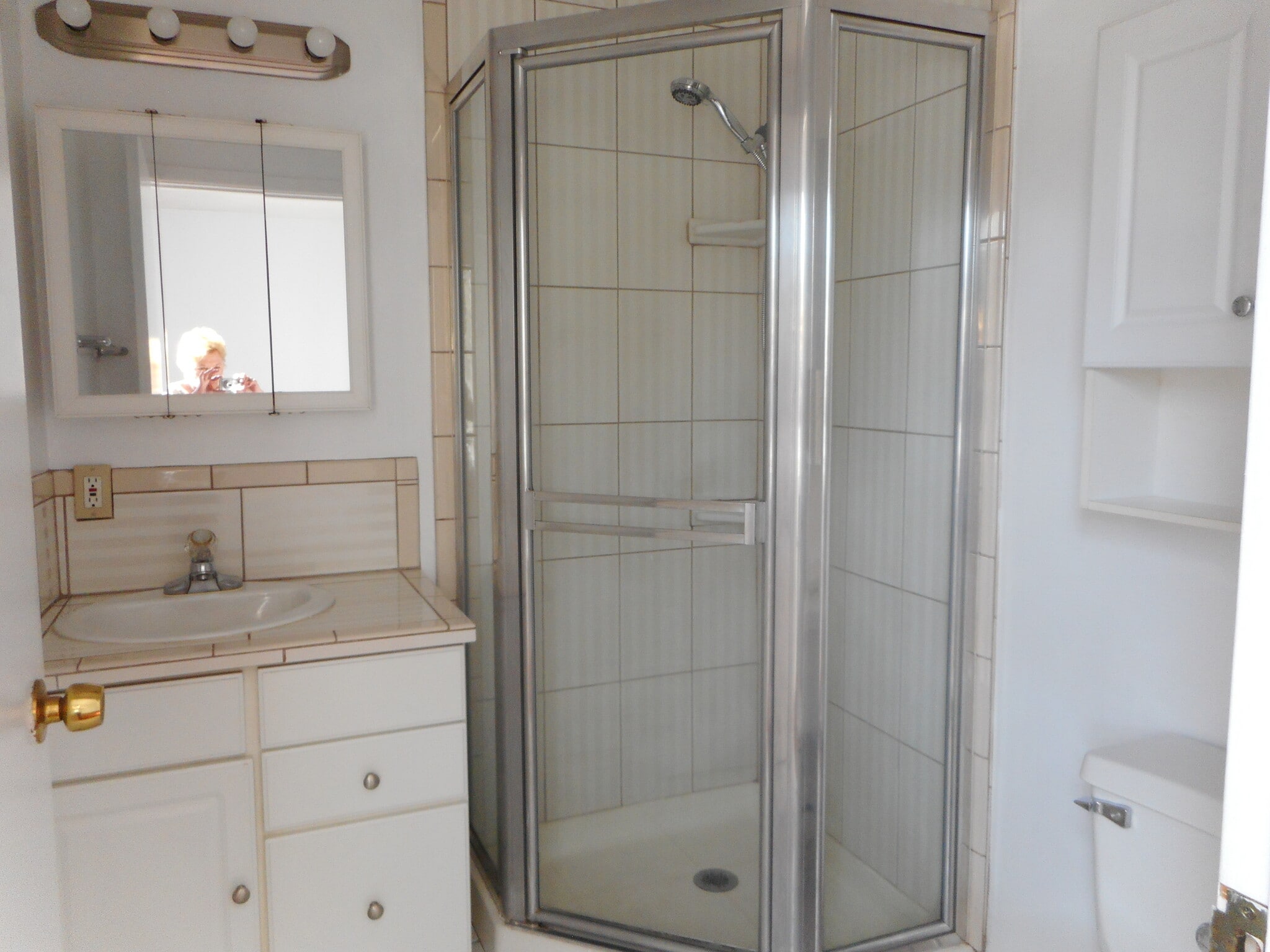 Building Photo - 4267 Van Nuys Blvd