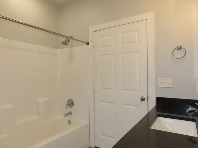 Building Photo - Bullard ISD! Gorgeous 2 Bedroom, 1 Bath Du...