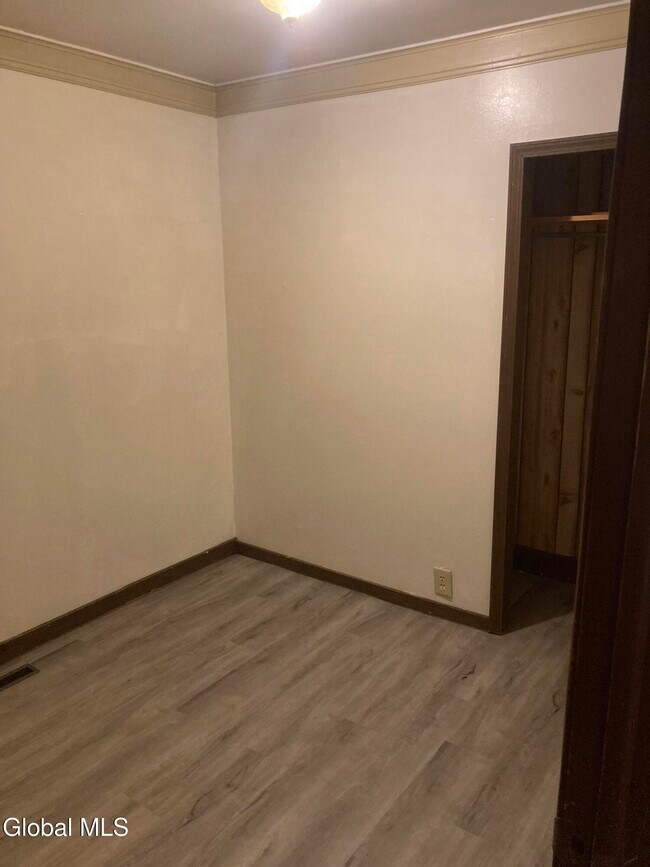 Building Photo - 30 Lexington Ave