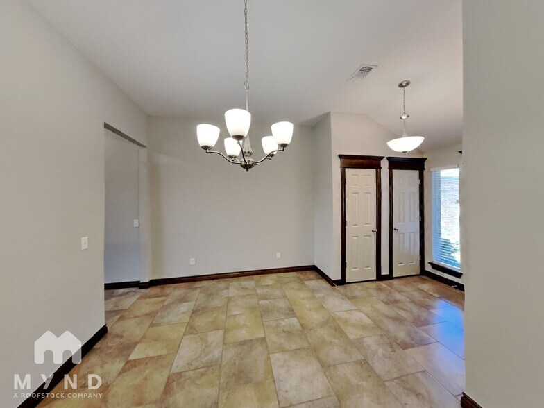 Building Photo - 1132 Merlin Dr