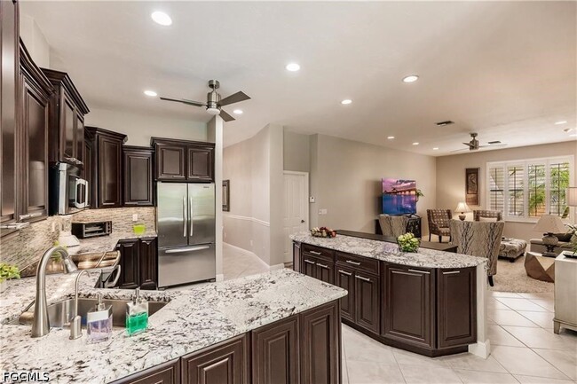 Building Photo - 9811 Ensign Ct