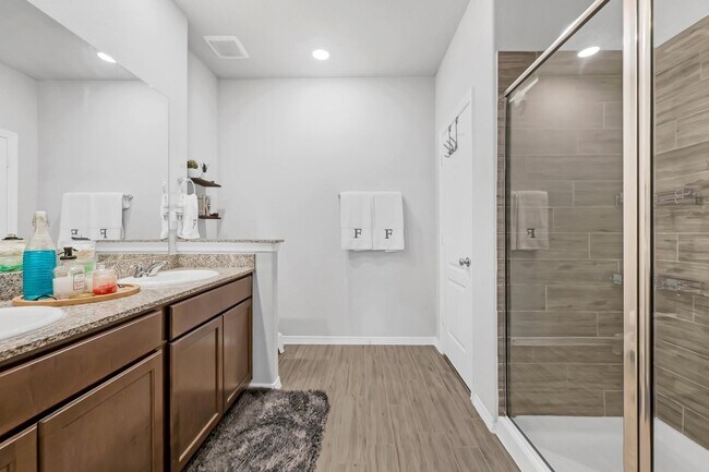 Building Photo - 24715 Oakheath Arbor Ln