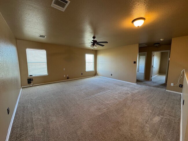 Building Photo - 507 Taurus Dr