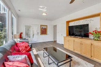 Building Photo - 12067 Lampton View Dr