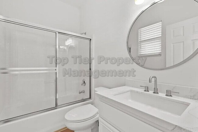 Building Photo - ***Beautiful Like-New 2 bed / 2.5 bath / 1...