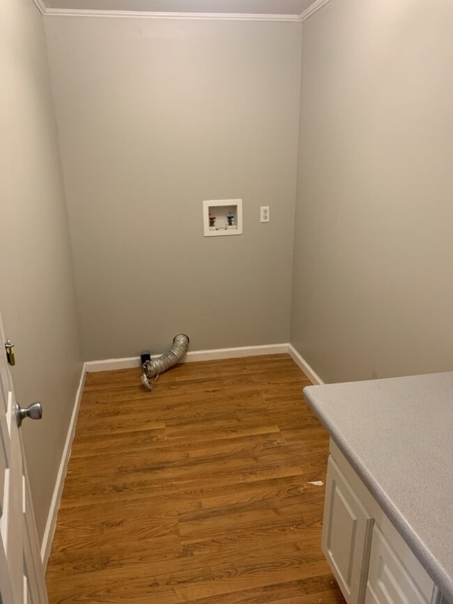 Building Photo - 2041 Mona Lisa Dr