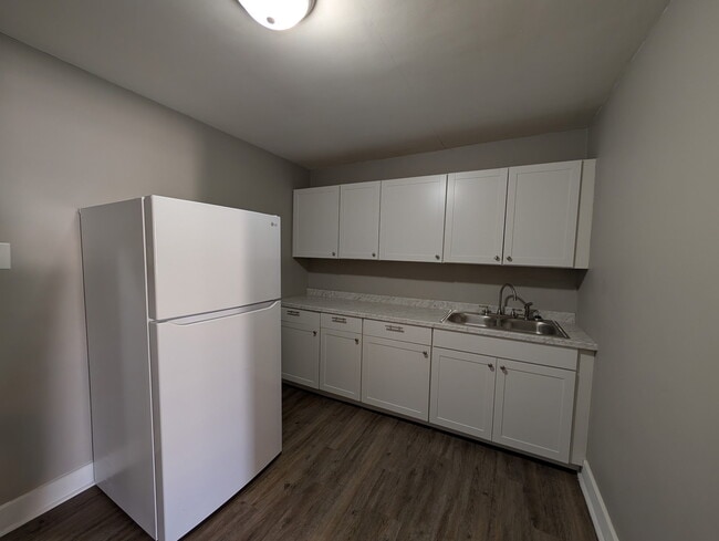 Building Photo - 56 1/2 W. Main St. -A