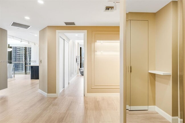 Building Photo - 45 SW 9th St