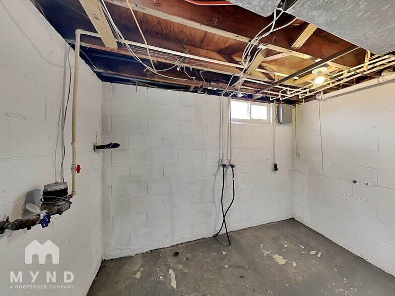 Building Photo - 4140 Dixie Ct