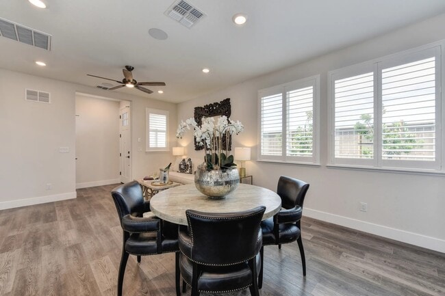 Building Photo - 4085 Peter's Ct