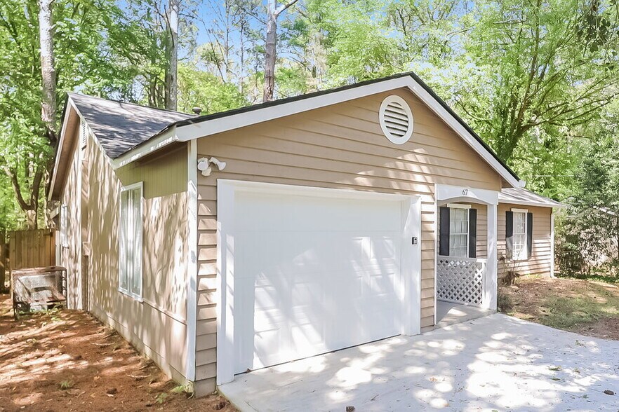 Building Photo - 67 Burnham Cir