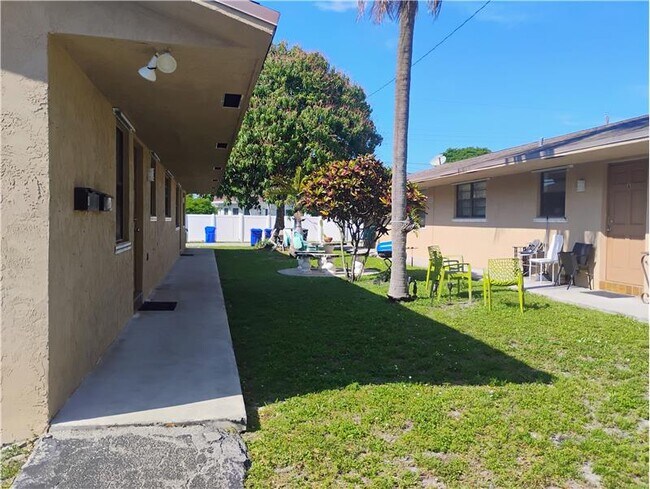 Building Photo - 1717 Shenandoah St