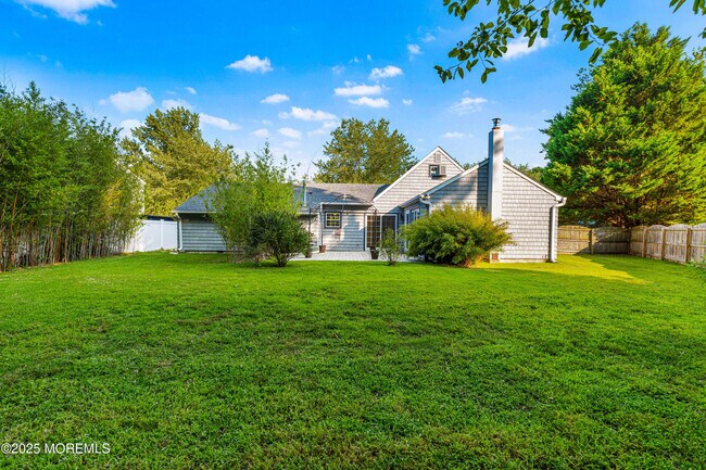 Building Photo - 61 Berkshire Dr