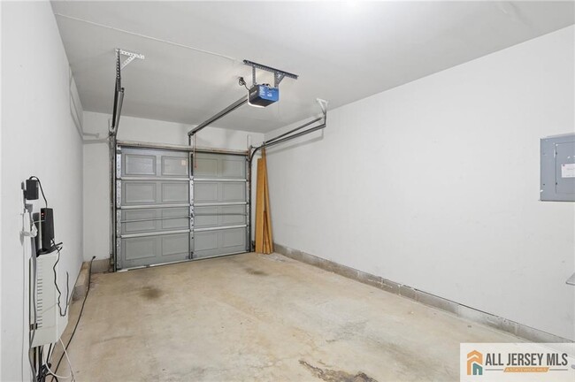 Building Photo - 103 Berkshire Dr