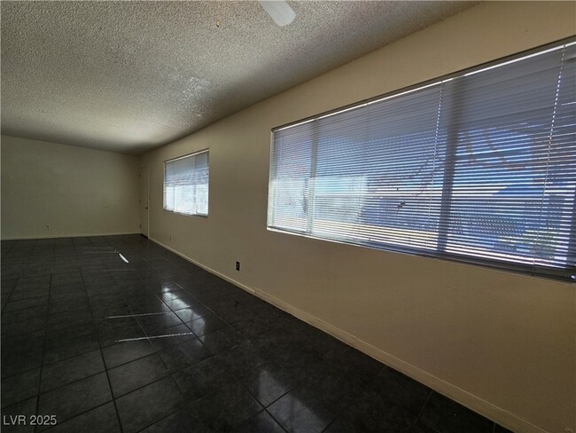 Building Photo - 3217 Arlene Way