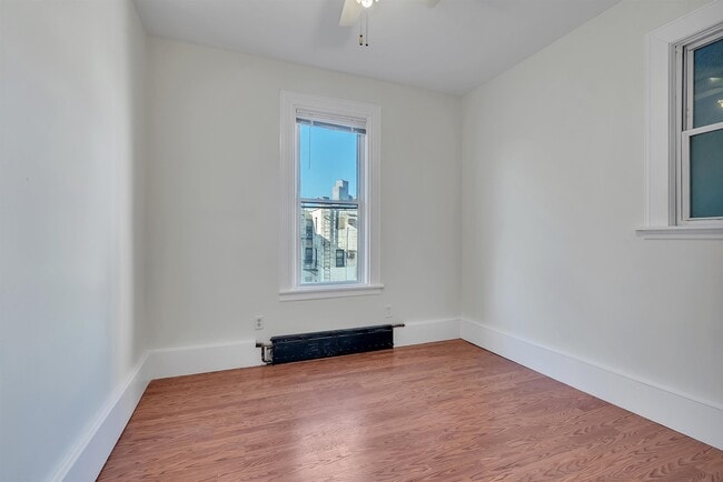 Building Photo - 25 Reservoir Ave