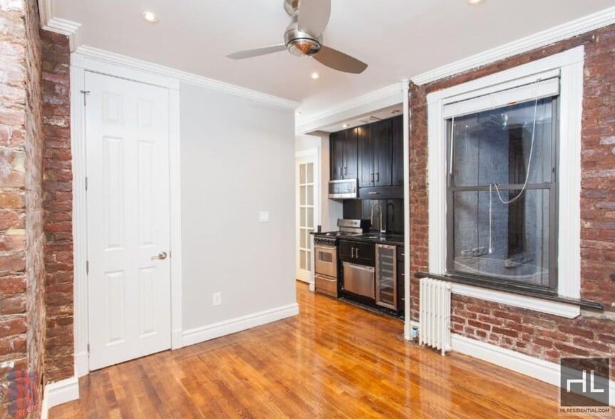 Building Photo - E 13TH ST.