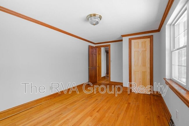 Building Photo - 36 Ferndale Drive