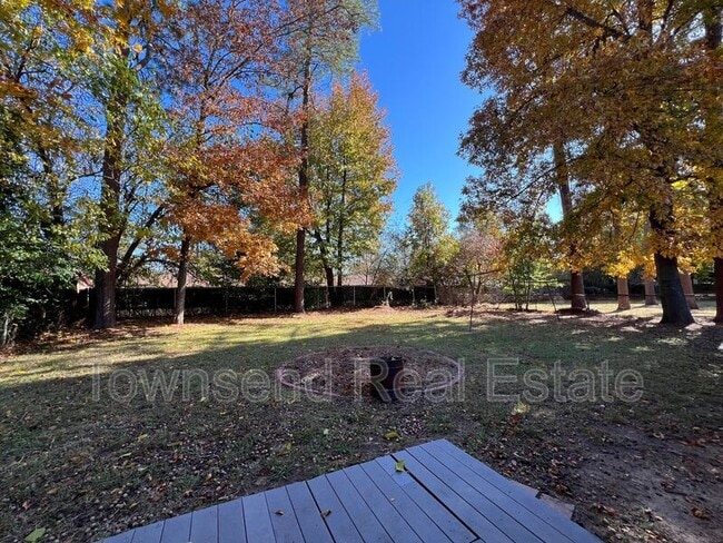 Building Photo - 236 Ramona Dr