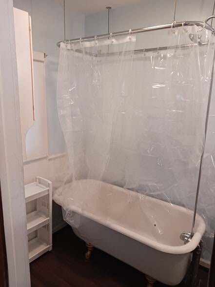 Bathroom - 505 W Front St