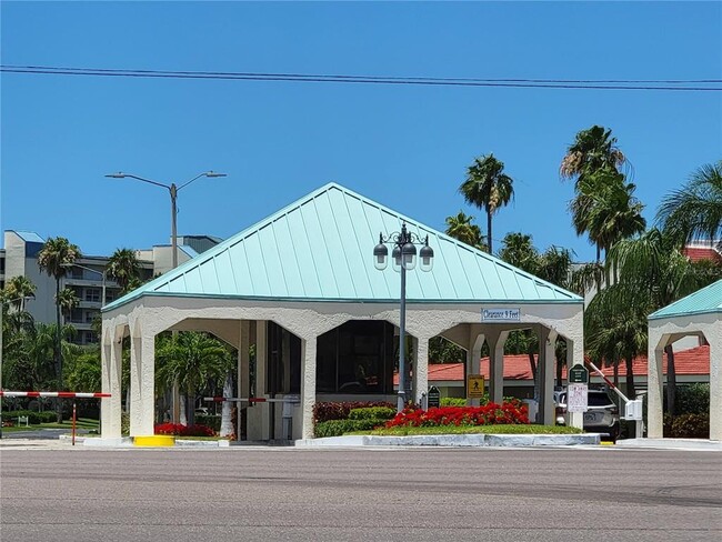 Building Photo - 8041 Sailboat Key Blvd S