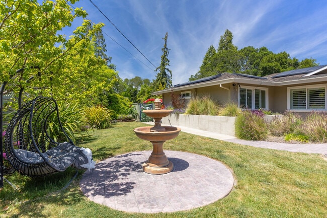 Building Photo - 84 Silverwood Dr