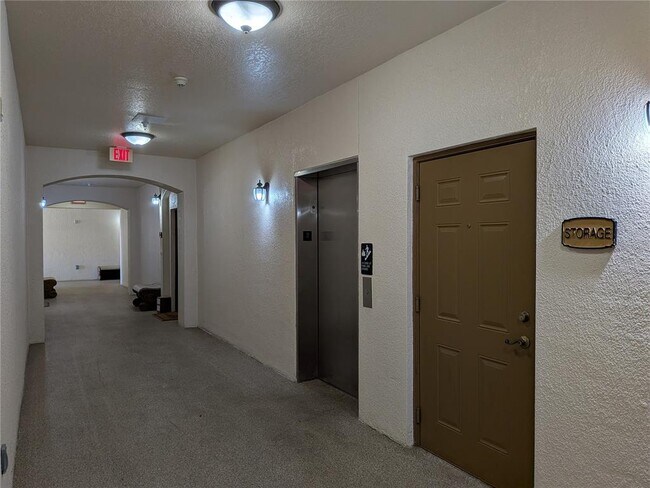 Building Photo - 8156 Boat Hook Loop