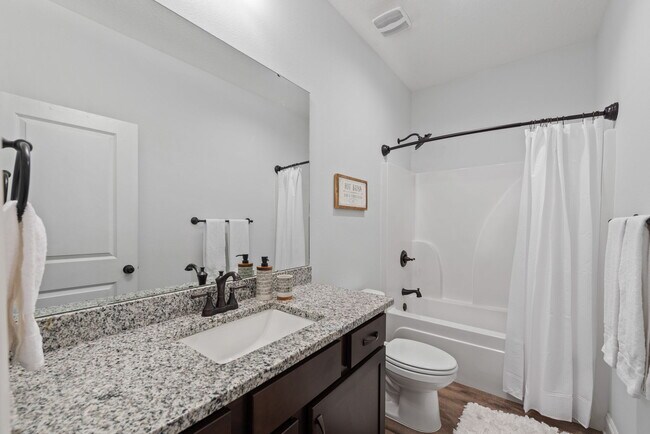 Building Photo - 1712 Sound Haven Ct