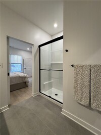 Building Photo - 407 Erie Rdg Dr
