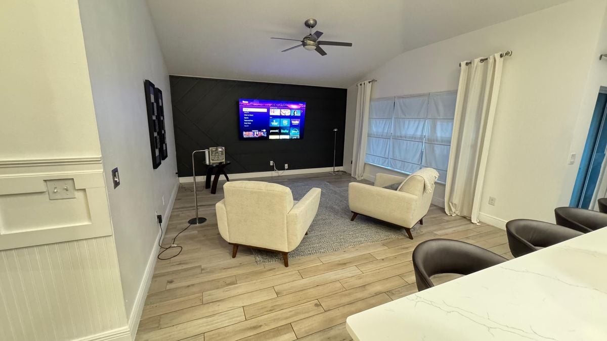 Building Photo - 676 Seneca Trail