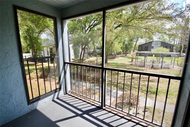 Building Photo - 185 Waterfall Way