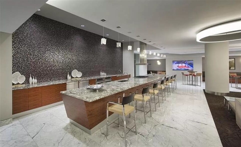 Building Photo - 401 E 34th St