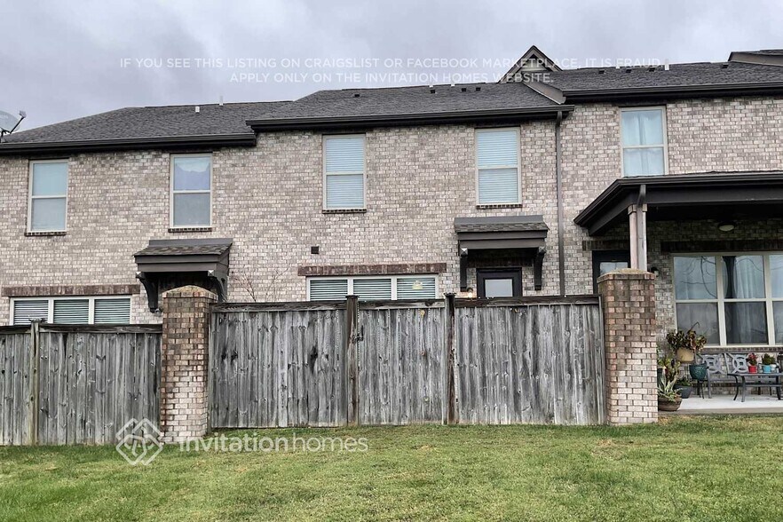 Building Photo - 1961 Newark Ln