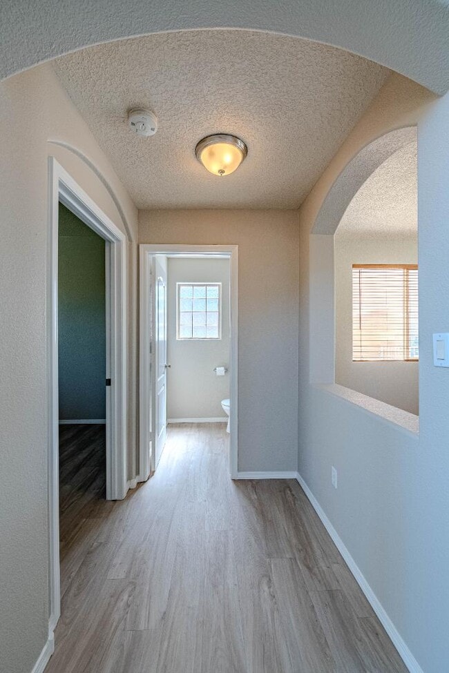 Building Photo - 10532 Coyote Canyon Pl NW