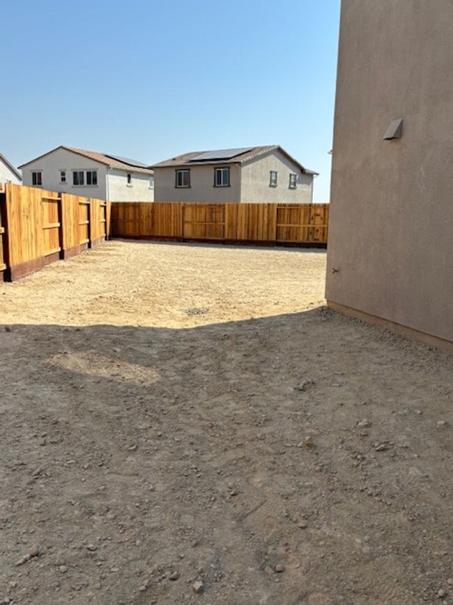 Building Photo - Brand new DR Horton Solar Smart Home