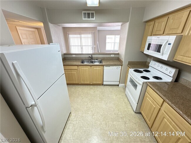 Building Photo - 8000 W Badura Ave