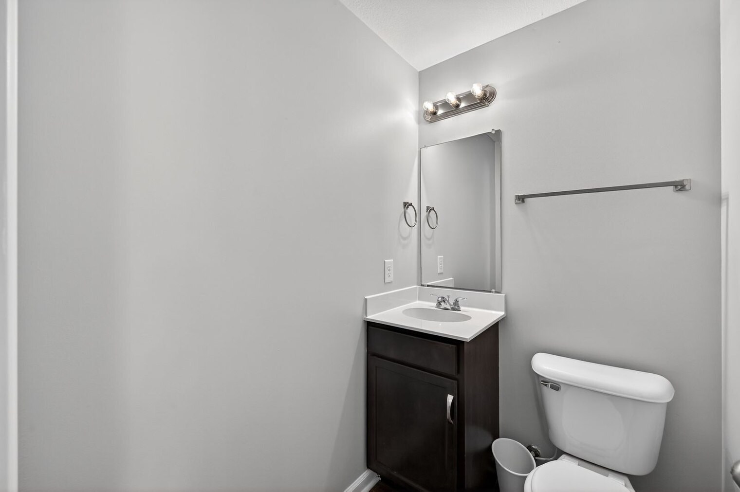 Building Photo - 971 Professional Park Dr