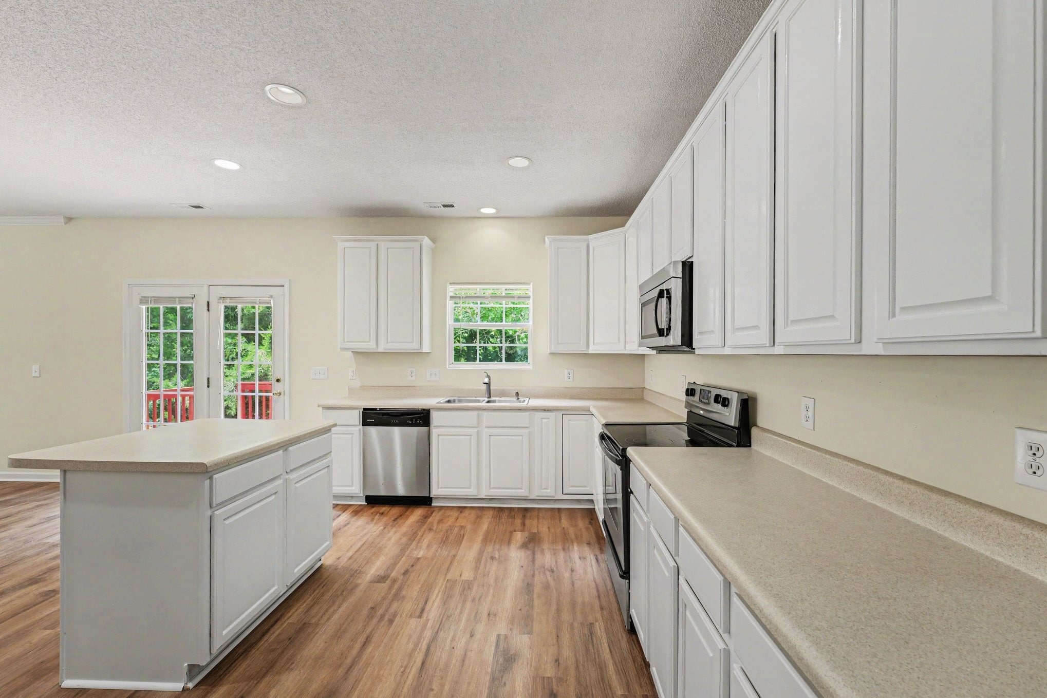 Building Photo - 4419 Karlbrook Ln