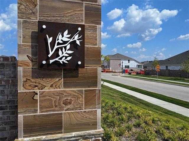 Building Photo - 7013 English Elm Trl