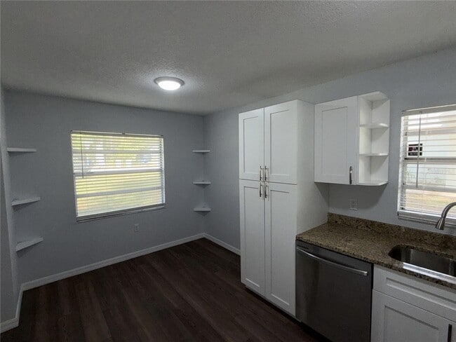 Building Photo - 31822 Sybil